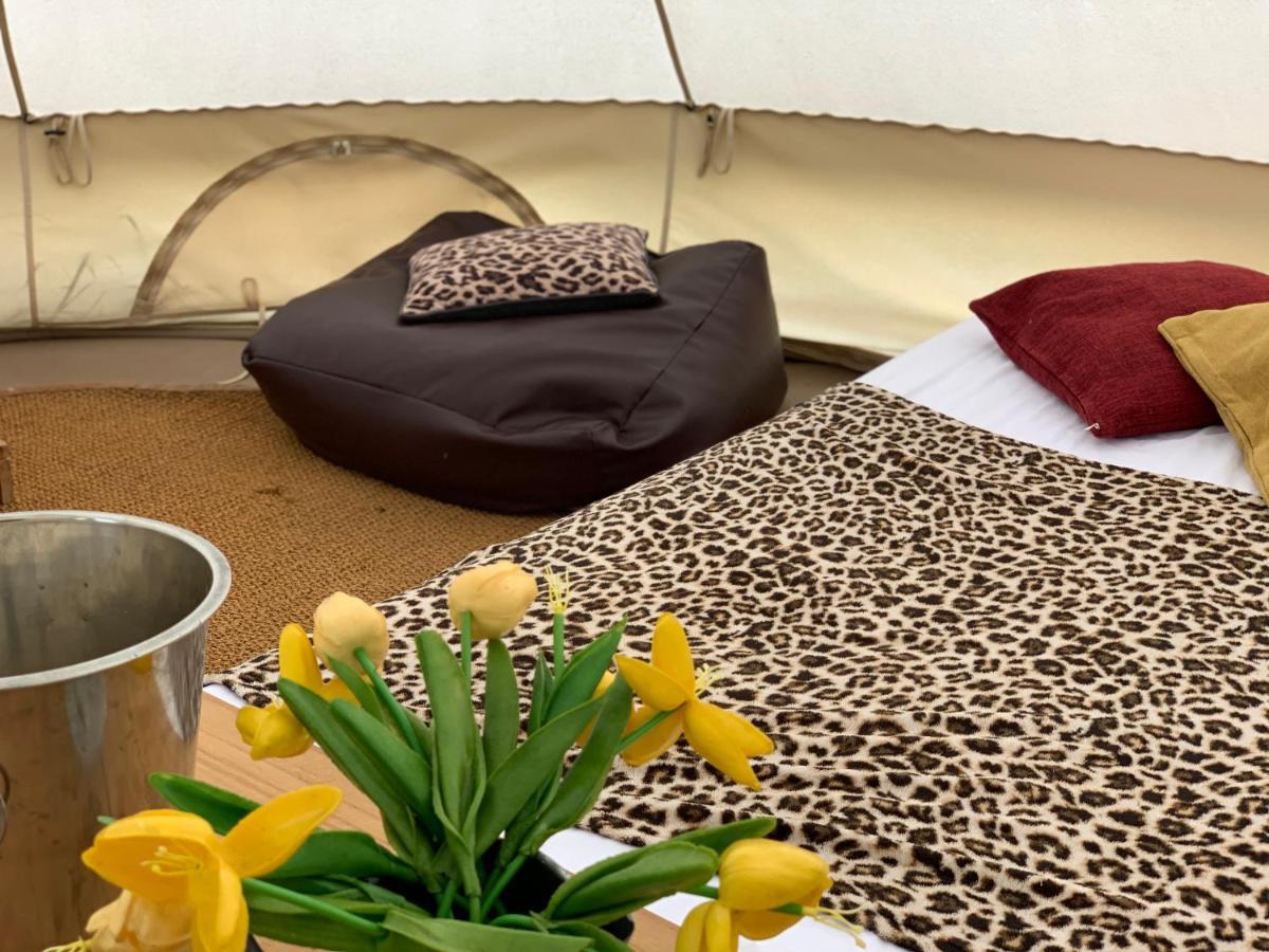 Home Farm Radnage Glamping Bell Tent 6, With Log Burner And Fire Pit High Wycombe Exterior foto